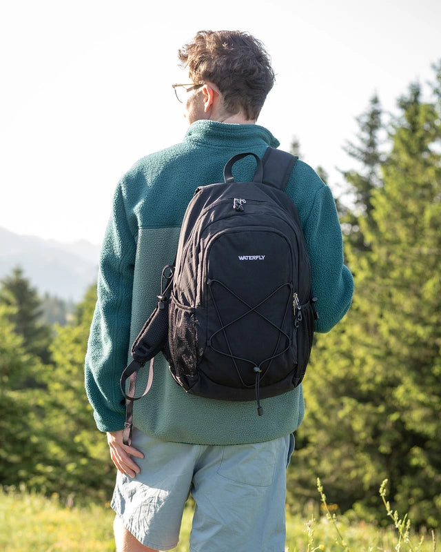 Lightweight Unisex 20L Hiking Backpack with Chest Strap